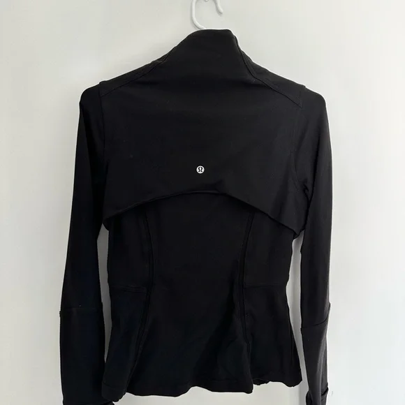 Lululemon define jacket size 8 - Picture 3 of 4